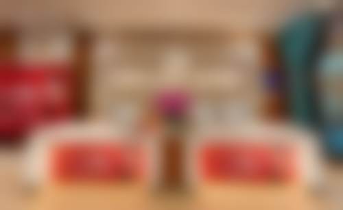 【美国品牌除皱项目，适用鱼尾纹或眉间纹+3000】，专业医生操作，口碑良好助您轻松祛除纹路 