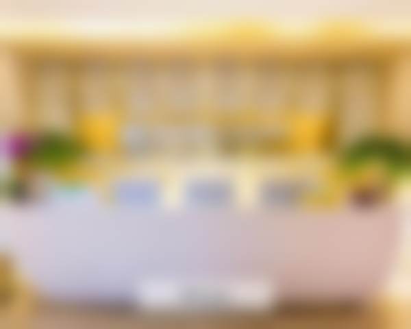 5万做半肋综合隆鼻值吗？华美紫馨预约方式