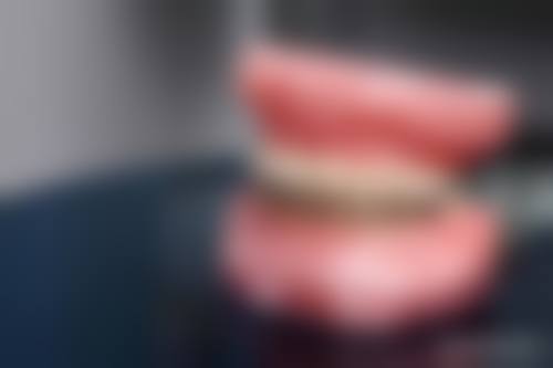 特色科室与项目：全方面满足口腔健康需求