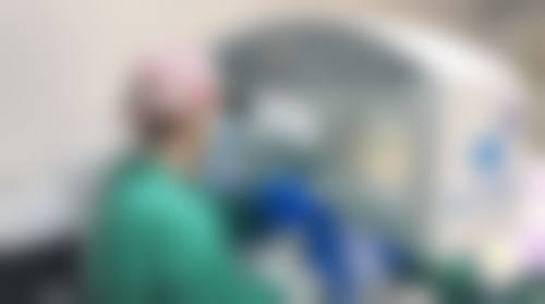 成都市公共卫生临床医疗中 心眼科设备精良助力治疗。